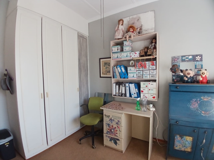 4 Bedroom Property for Sale in Herlear Northern Cape